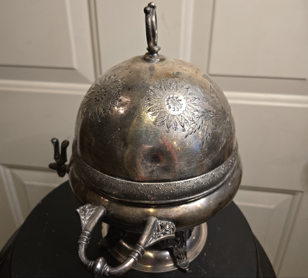 Ornate Meriden Quadruple Silver Plated Butter Dish W/ Lid Aesthetic Period - Picture 3 of 16